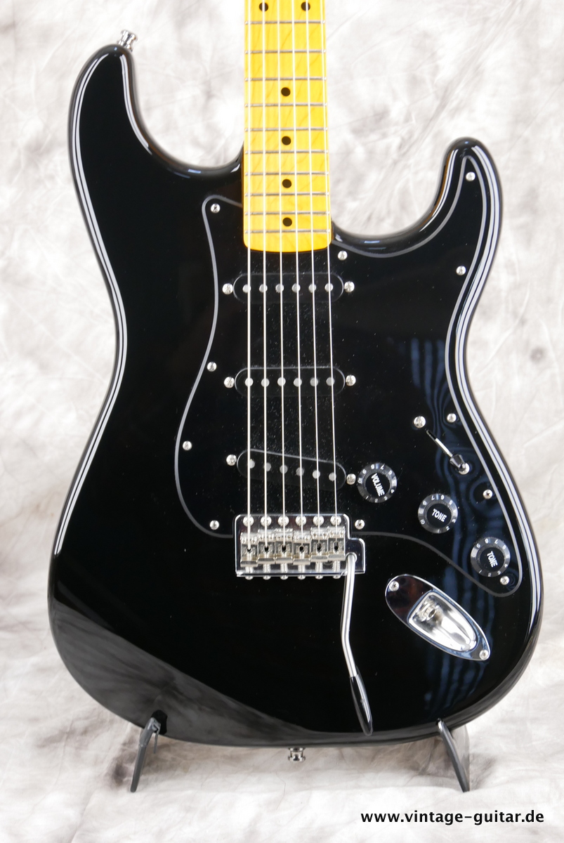 Fender_Stratocaster_made_from_Parts_David_Gilmour_ Mexico_black_2020-003.JPG